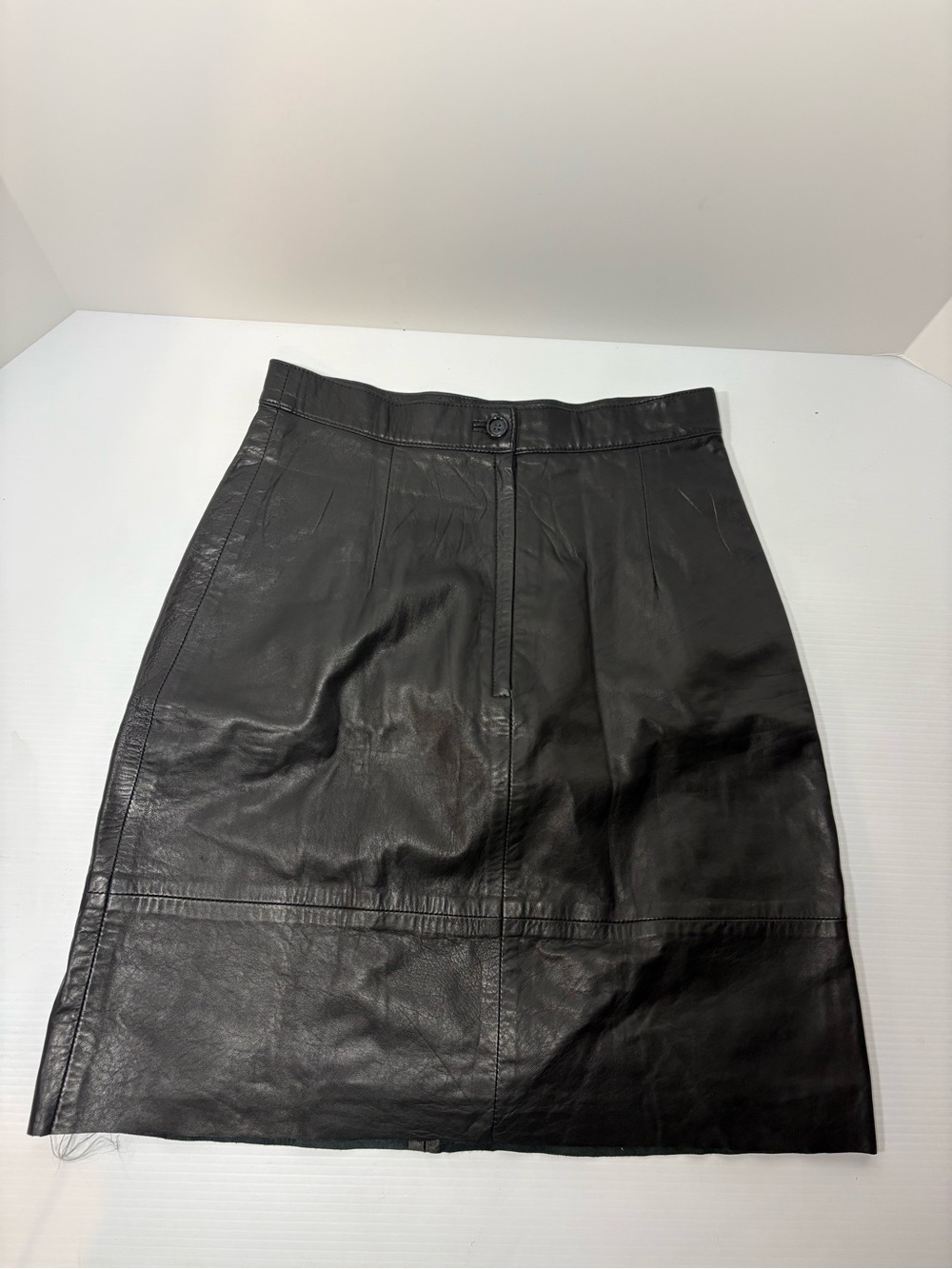 Classic Black Leather Pencil Skirt - Tailored Femme Style